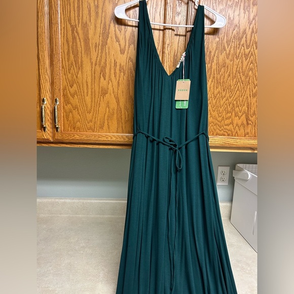 Boden Green NWT Dress with V-Neck, waist tie, and pockets - Picture 1 of 4